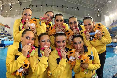 O dueto brasileiro de nado sincronizado garantiu a quarta medalha de bronze consecutiva em Jogos Pan-Americanos na categoria / Foto: Satiro Sodré/AGIF